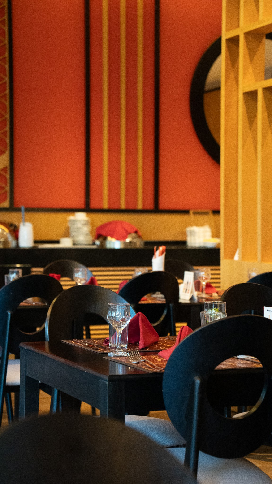 Astoria. Creste si calatoreste