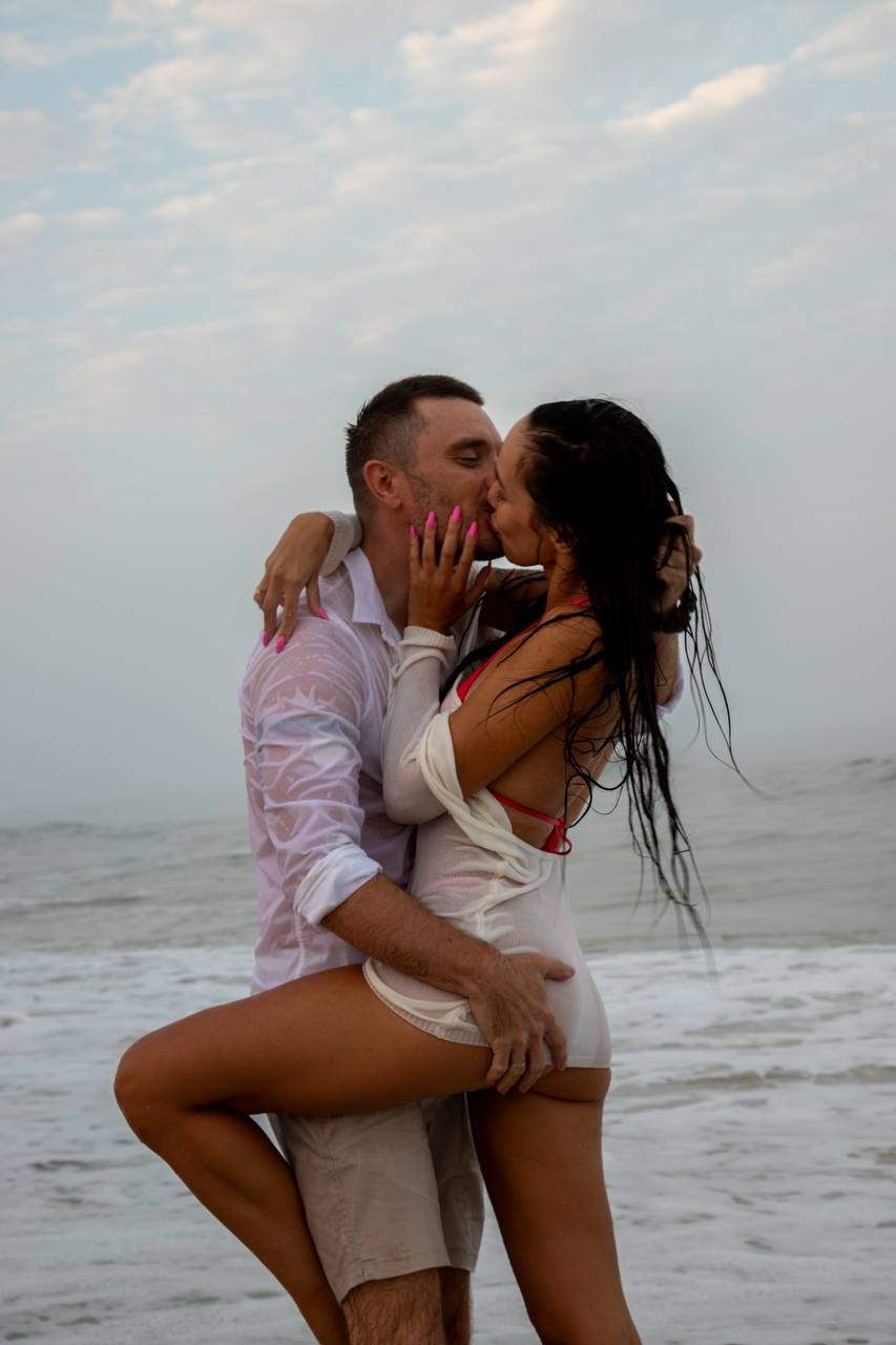 Love story. Wedding Photographer & Videographer