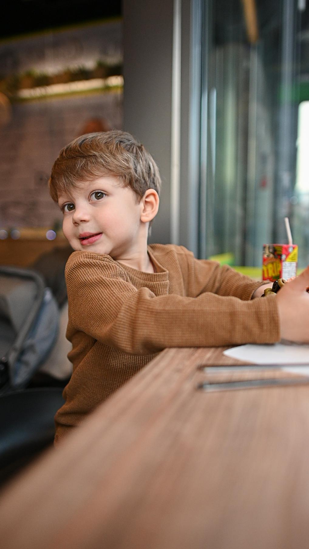 Кафе. Детский и семейный фотограф в финляндии дина пулкка. контент фотограф