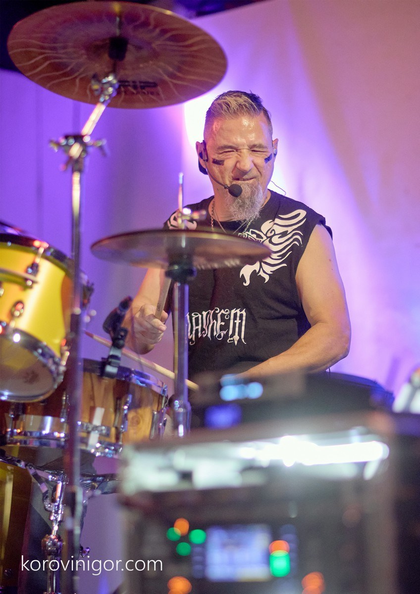 Mötley Crüe tribute. La Granja Cultural Association Alcoy Spain