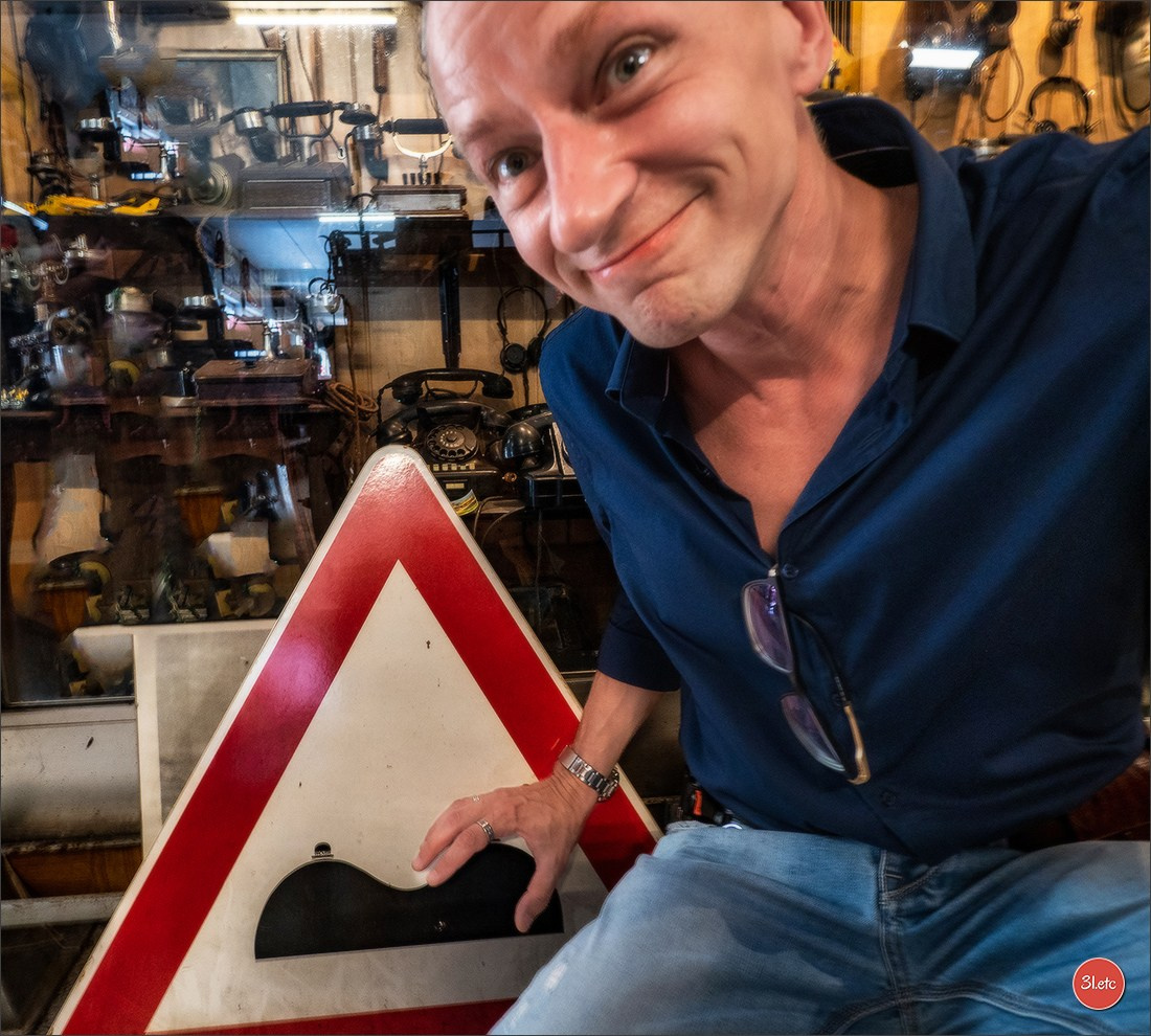 Удивительное место - частный музей старинного хлама - Fahrzeugmuseum. Photographe à Strasbourg | Portraits, Studio, Enfants, Événements