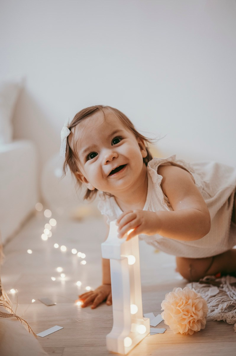 Srnin prvi rodjendan. Deciji i porodicni fotograf u Beogradu Oksana Skendzic