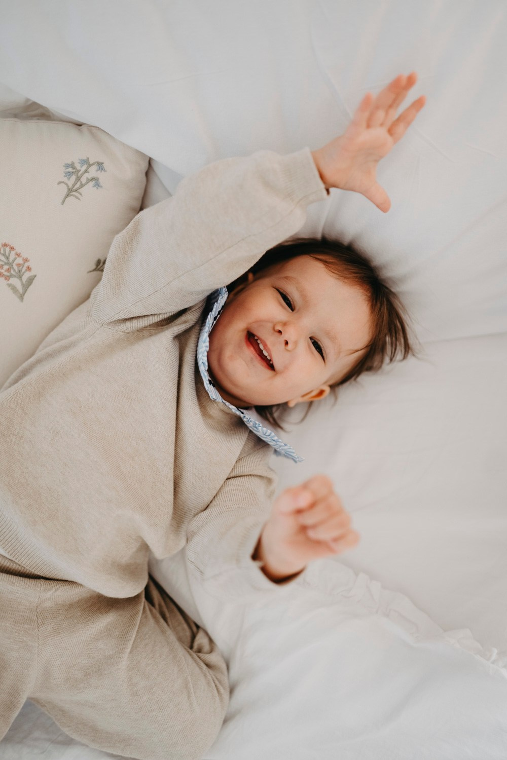 Mamine i bakine Masa i Nadja. Deciji i porodicni fotograf u Beogradu Oksana Skendzic