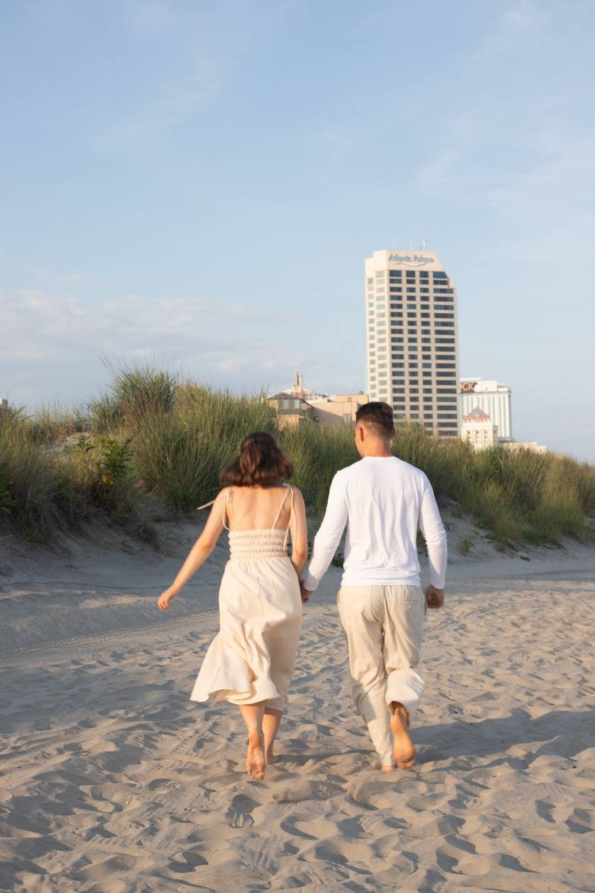 Beach pre wedding. Wedding Photographer & Videographer