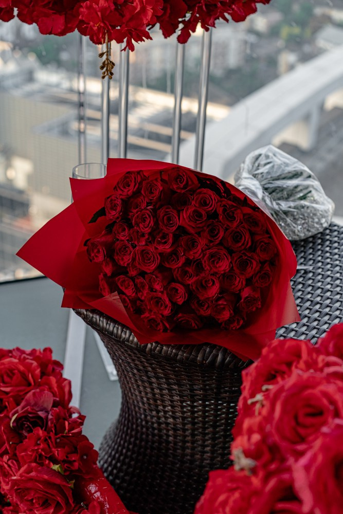 Proposal at the Arena Tower. Tonya Kyrylenko photographer in London