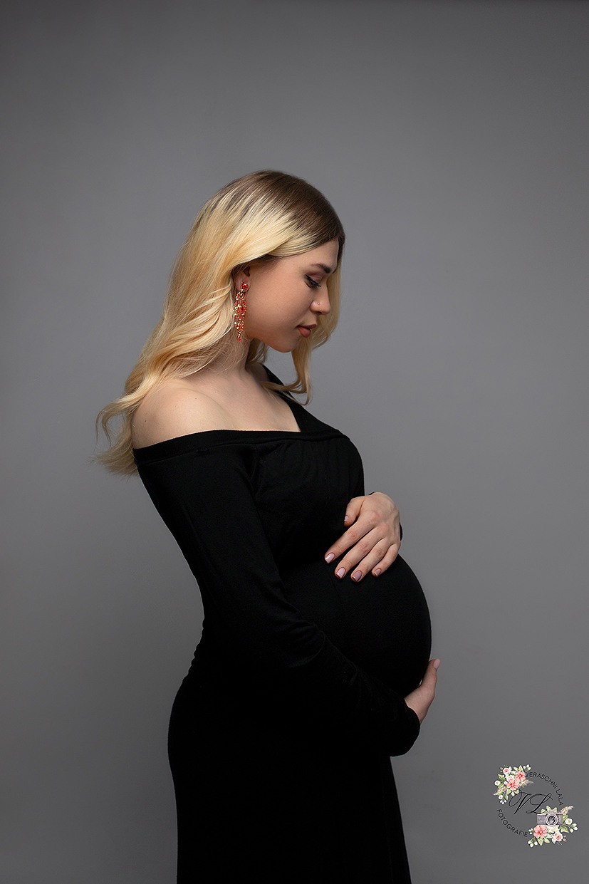 BABYBAUCH. Neugeboren und Babybauchfotoshooting in Cloppenburg