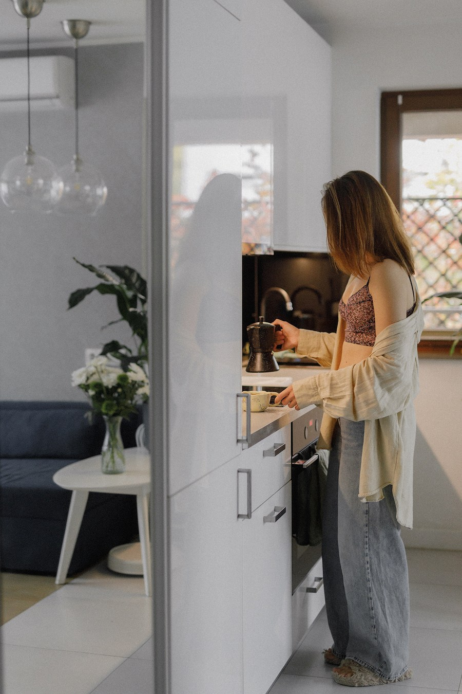 Emilia. Sesja w domu i ogrodzie. Fotograf w Krakowie i Europie