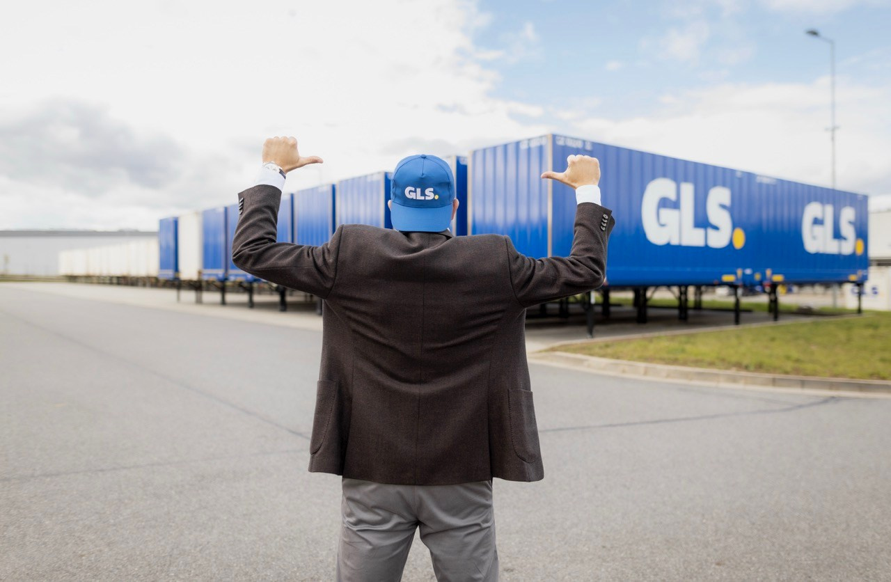 Korporátní a firemní fotografie. Dana Lišková — Empathetic Photographer | Introspective Artist |Neurodivergent Coach | Founder of Artepy.cz