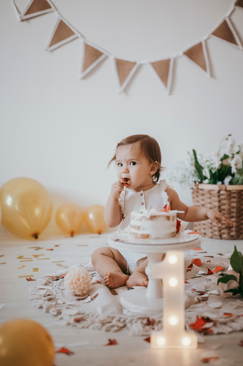 Srnin prvi rodjendan. Deciji i porodicni fotograf u Beogradu Oksana Skendzic
