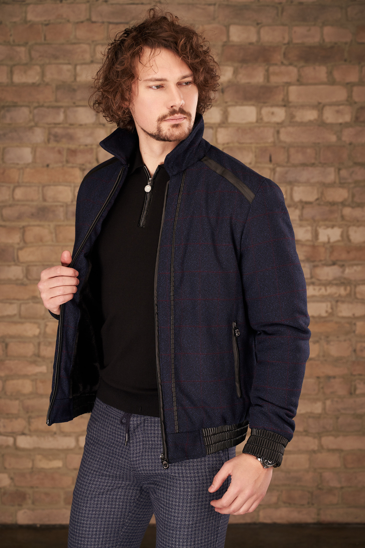 Лукбук. Photographer and videographer in Dubai Tim Konev