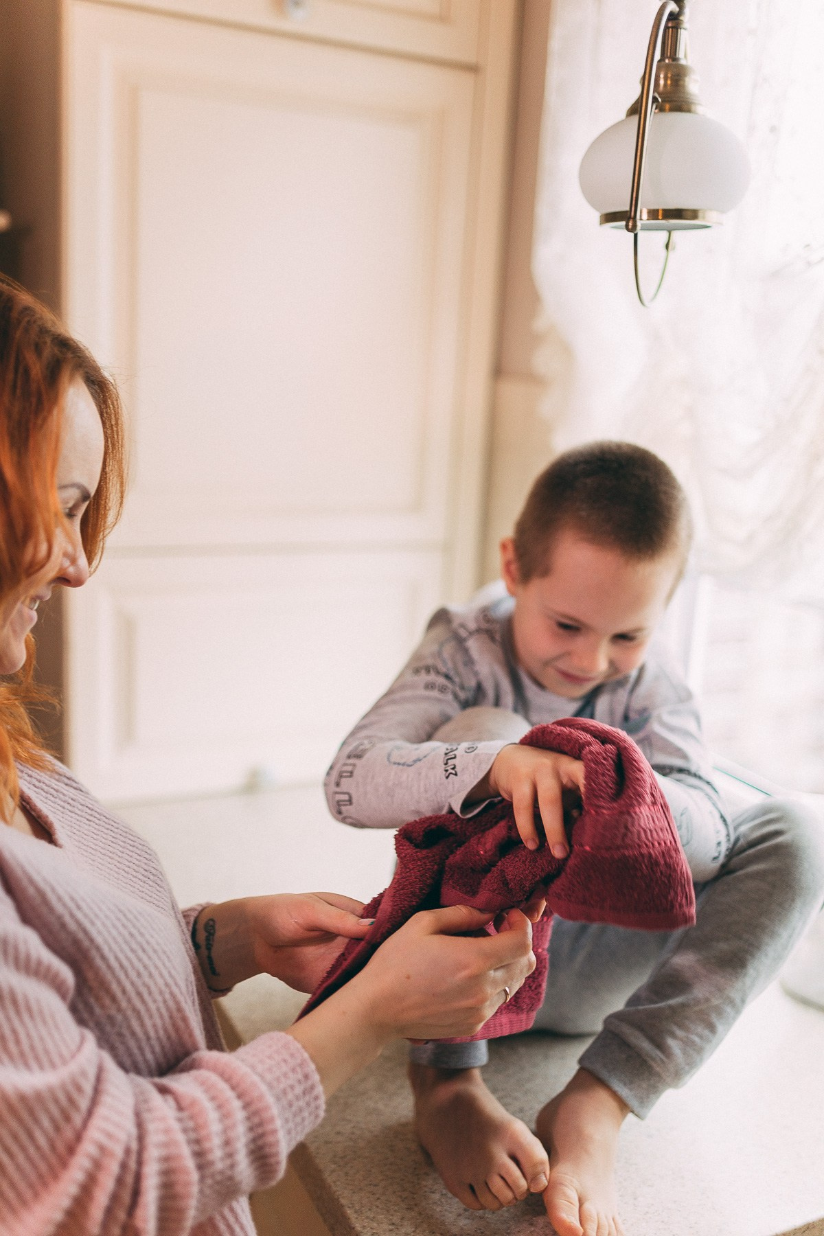 Домашняя съёмка мама с сыном. Fotogrāfs Rīgā — Katerina Gordik