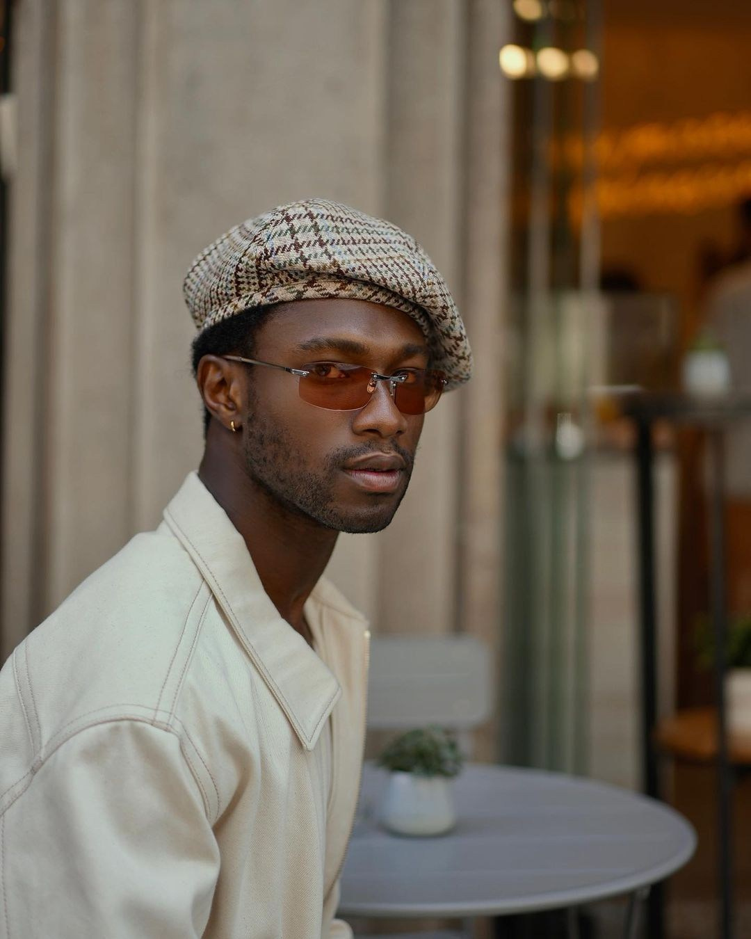 Sadiqdesh. Julia Di |Fashion streetstyle photographer|videomaker in Milan & Paris