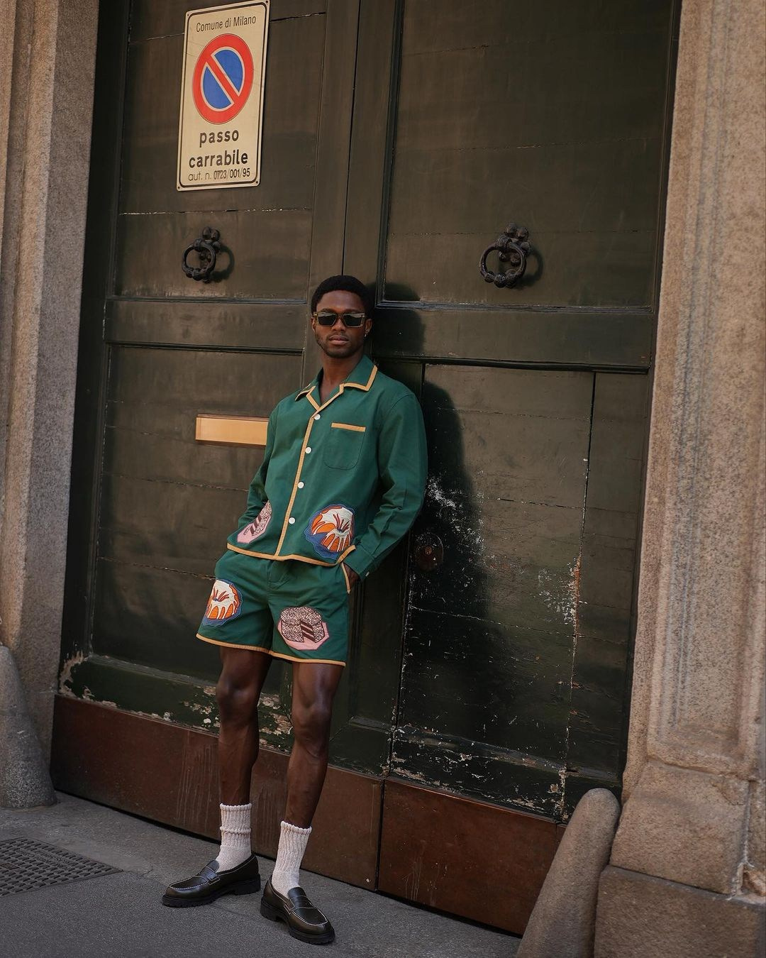 Sadiqdesh. Julia Di |Fashion streetstyle photographer|videomaker in Milan & Paris