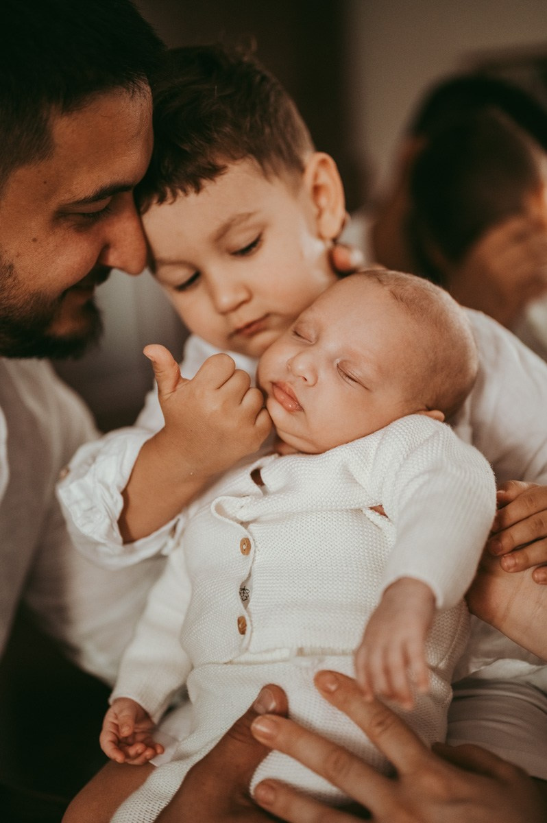 Nina, Filip, Viktor i Igor / porodicno fotografisanje. Deciji i porodicni fotograf u Beogradu Oksana Skendzic