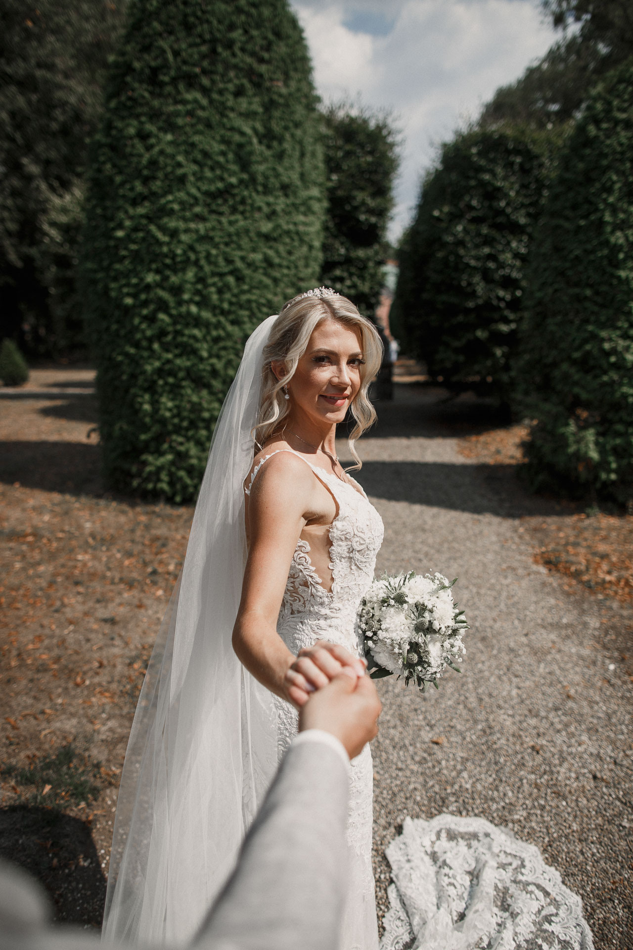 Freie Trauung Schloss Assumstadt – Laura & Robert | Hochzeitsfotos & Videos