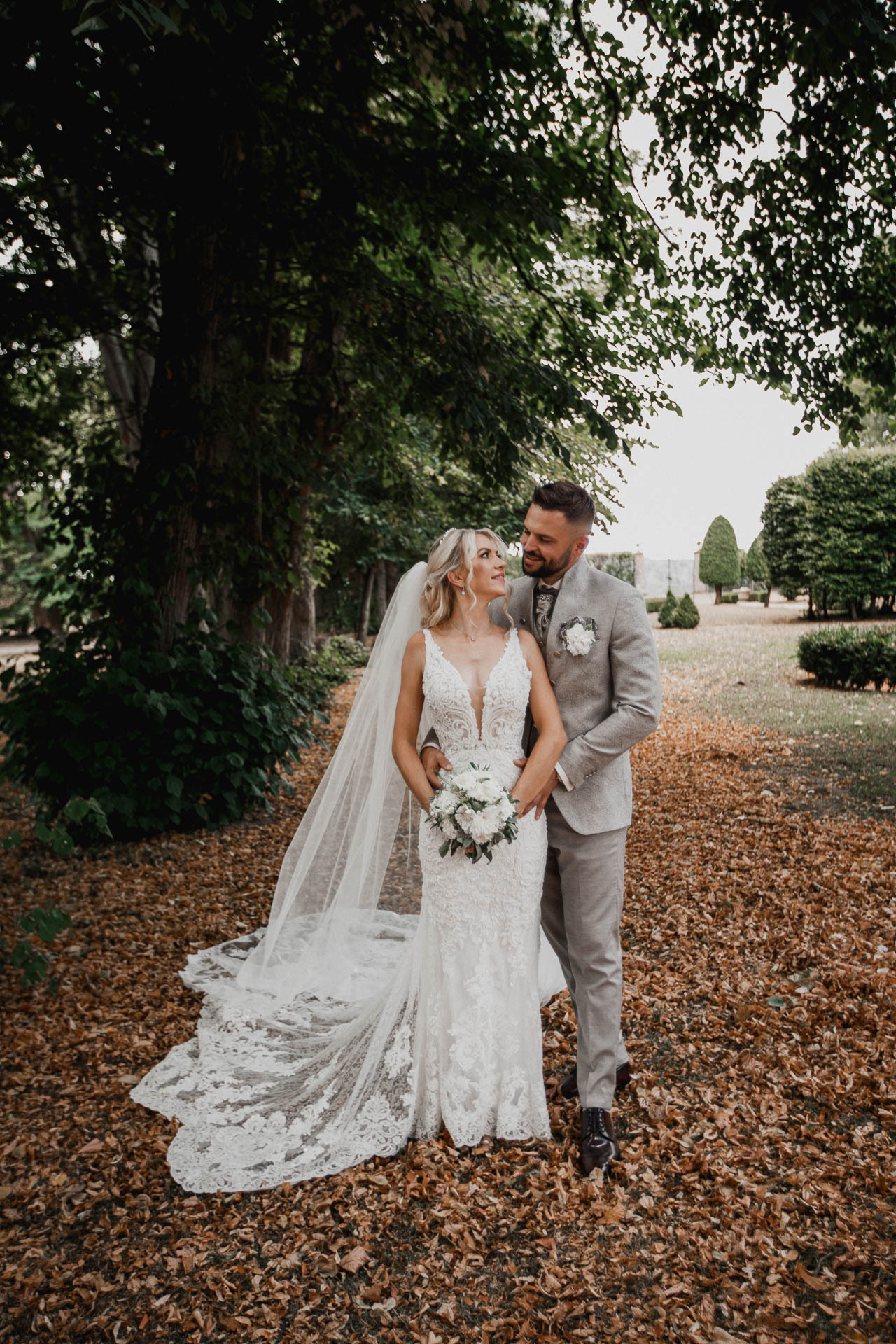 Freie Trauung Schloss Assumstadt – Laura & Robert | Hochzeitsfotos & Videos