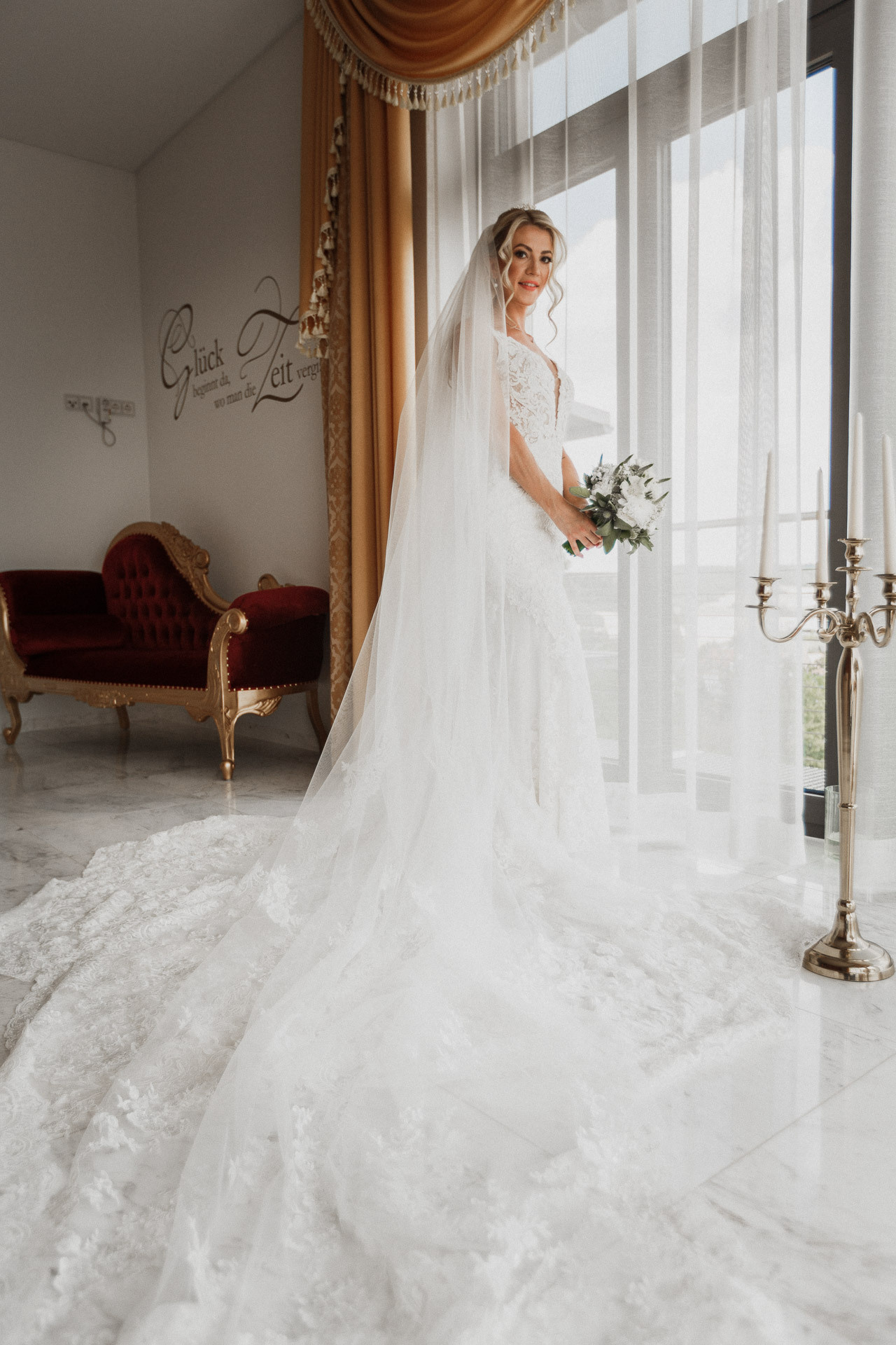 Freie Trauung Schloss Assumstadt – Laura & Robert | Hochzeitsfotos & Videos