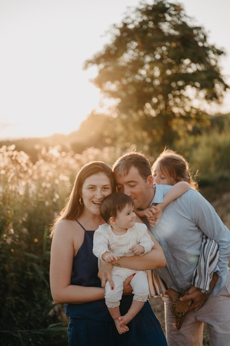 Jelena Milos Dunja i Mila / porodicno fotografisanje. Deciji i porodicni fotograf u Beogradu Oksana Skendzic