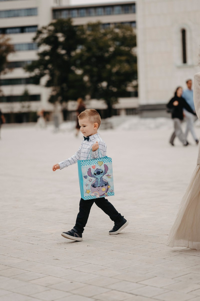 Filipovo krstenje / Hram svetog Save. Deciji i porodicni fotograf u Beogradu Oksana Skendzic