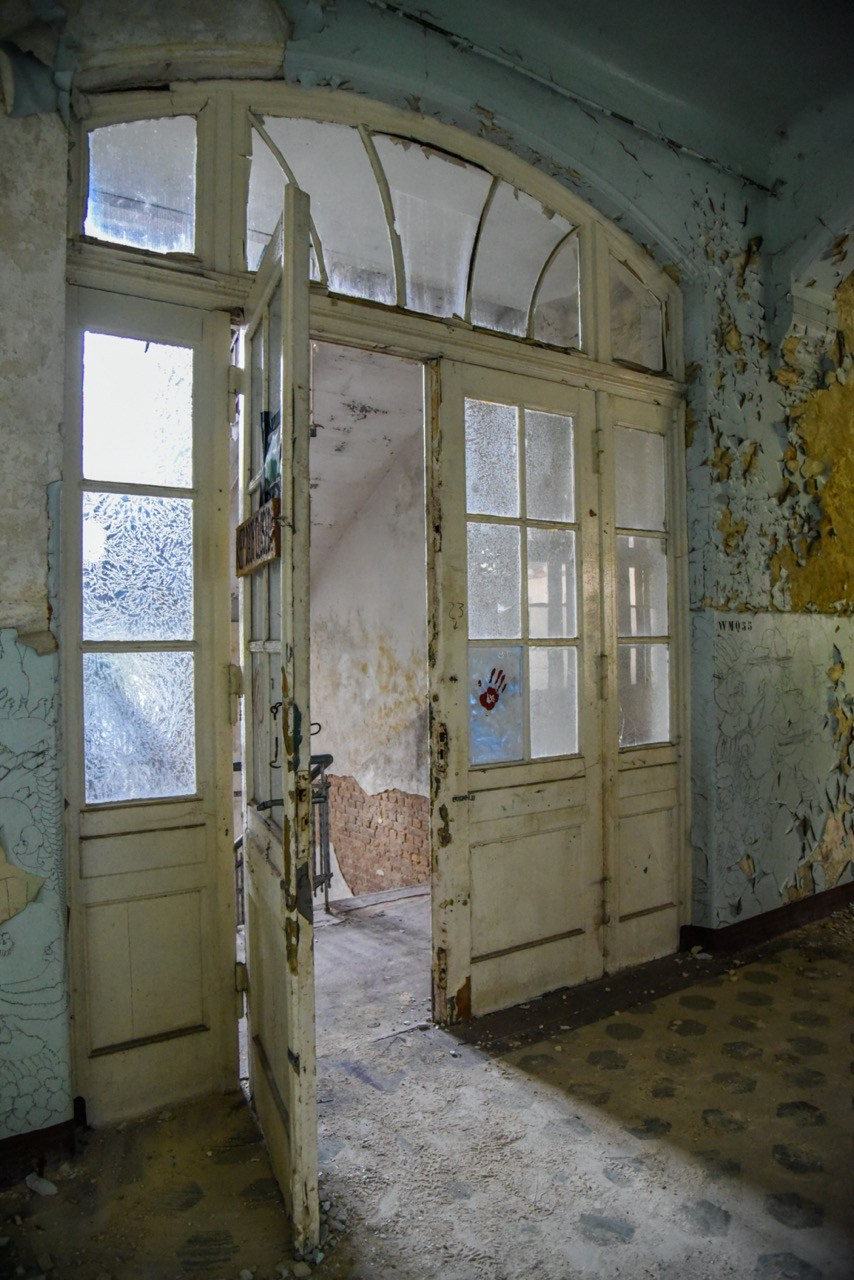 Aesthetic of Chaos. Katerina Kiper Photography