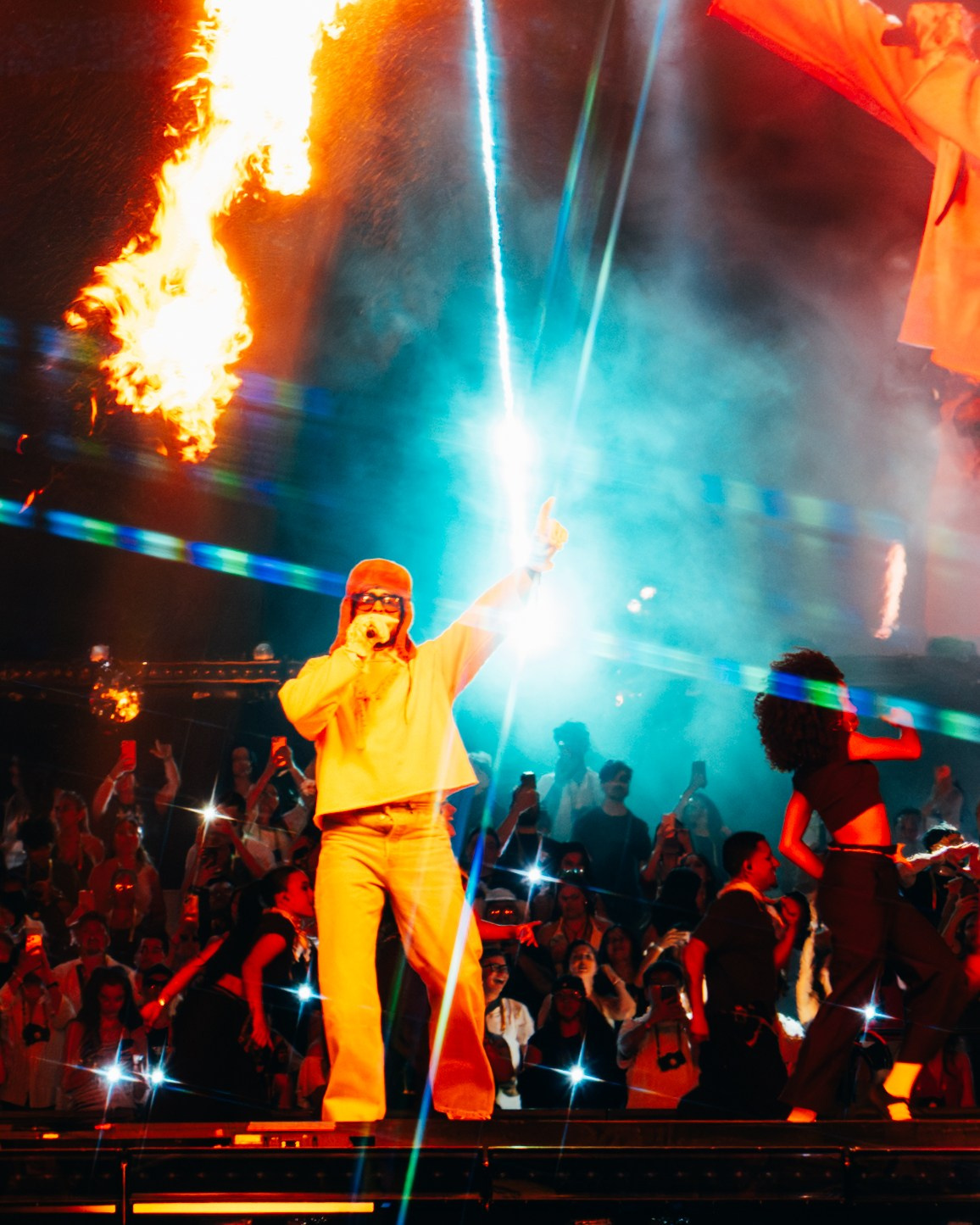 BADBUNNY DtMf. DEYA BELTRAN Maquilladora, fotógrafa y vídeos