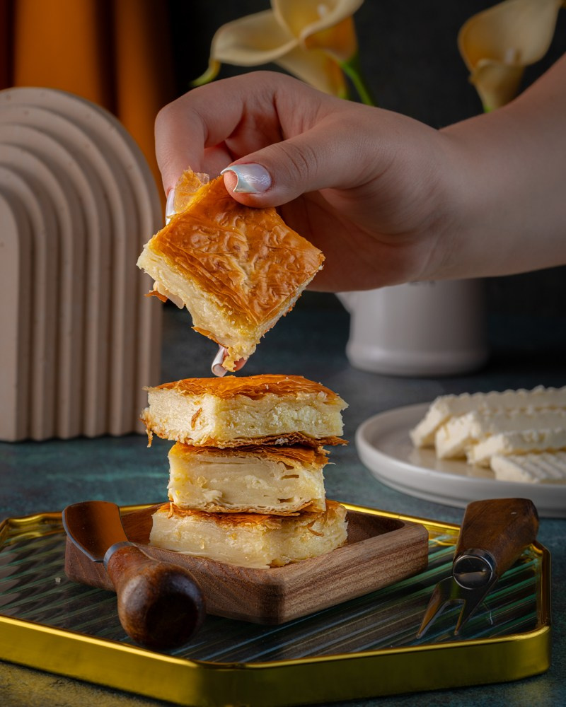 Reklam üçün food fotoqrafiya – estetik təqdim olunmuş əsas yemək