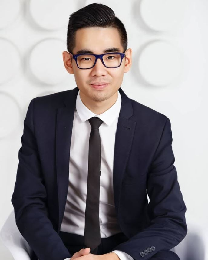 Portrait photo sessions in Slovenia. Wedding and Family Photographer in Slovenia