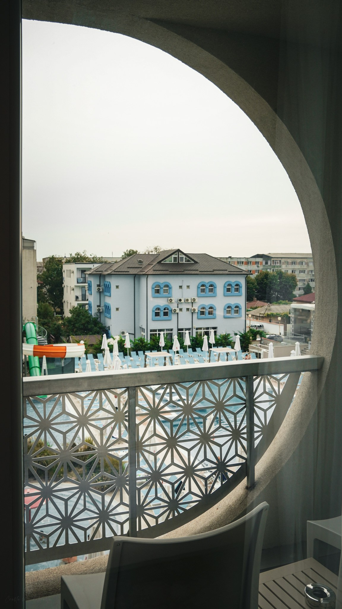 Bacolux Koralyo. Creste si calatoreste