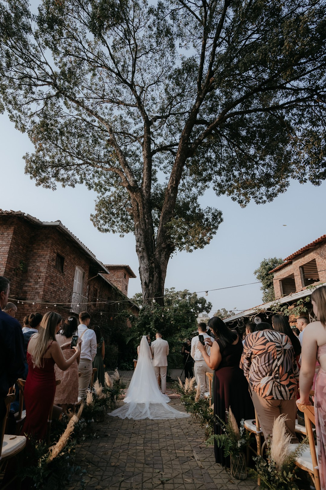 Debora e Andre. Edu e Josi Fotografia de Casamento em Belo Horizonte | Fotos Naturais