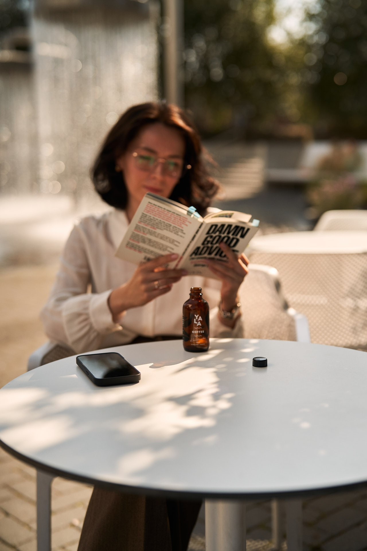 YALA — PREMIUM. Boutique 3D product pack-shot Studio