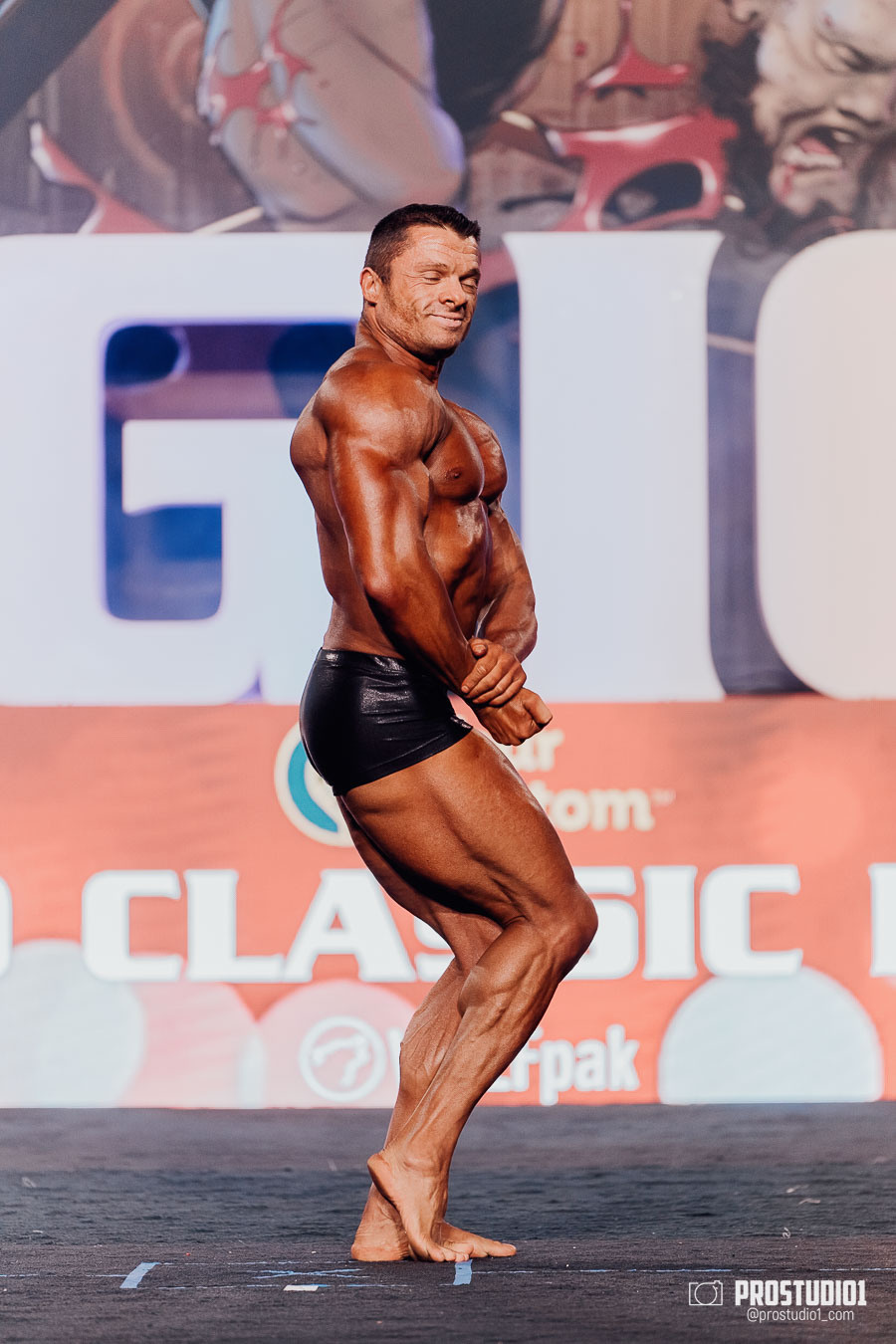 MEN’S FINAL IFBB PRO MASTERS. Photo & Video Production Studio #1