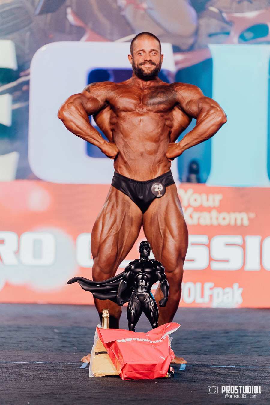 MEN’S FINAL IFBB PRO MASTERS. Photo & Video Production Studio #1