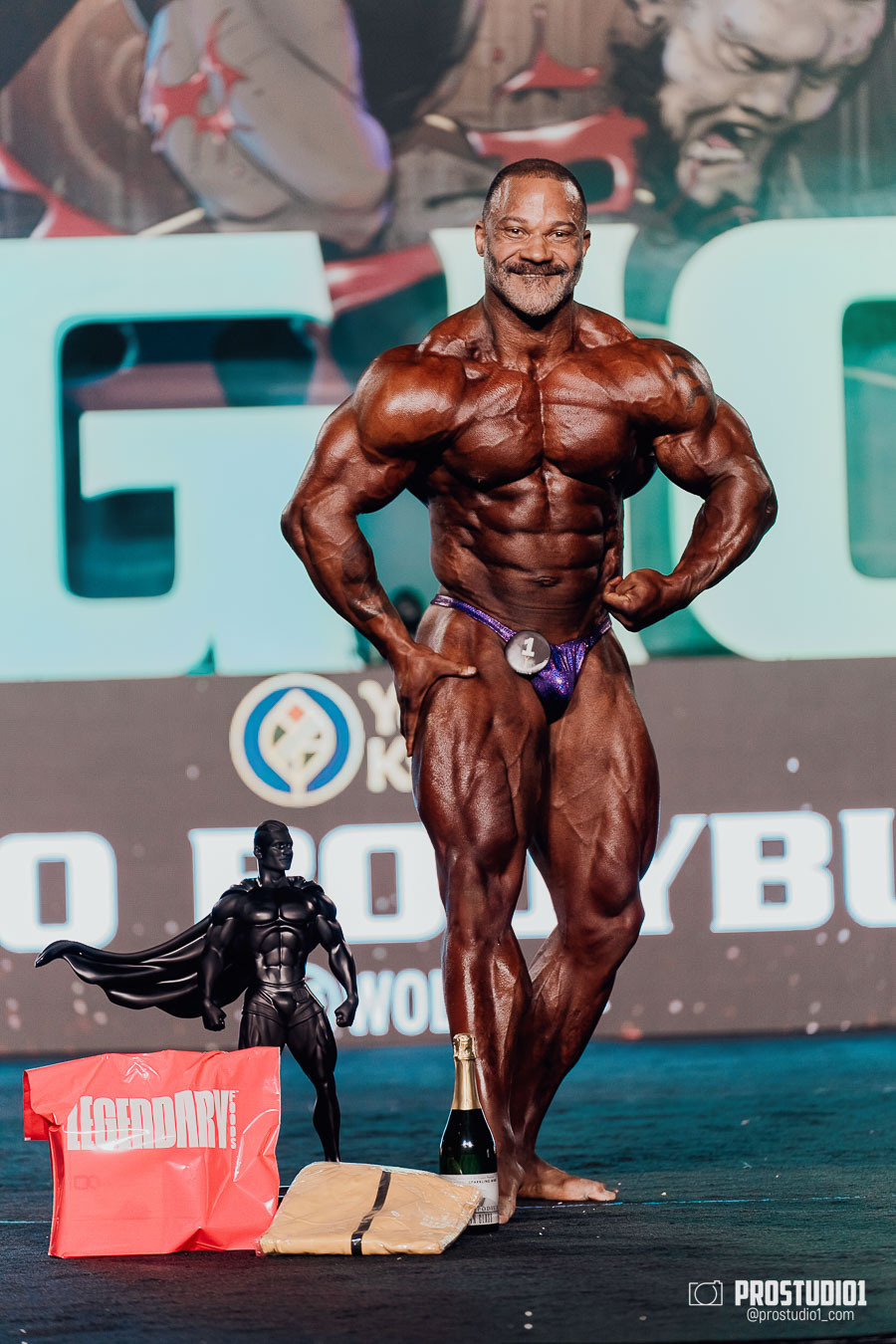 MEN’S FINAL IFBB PRO MASTERS. Photo & Video Production Studio #1