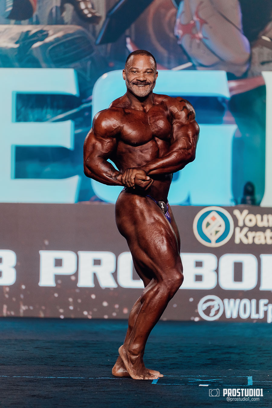 MEN’S FINAL IFBB PRO MASTERS. Photo & Video Production Studio #1