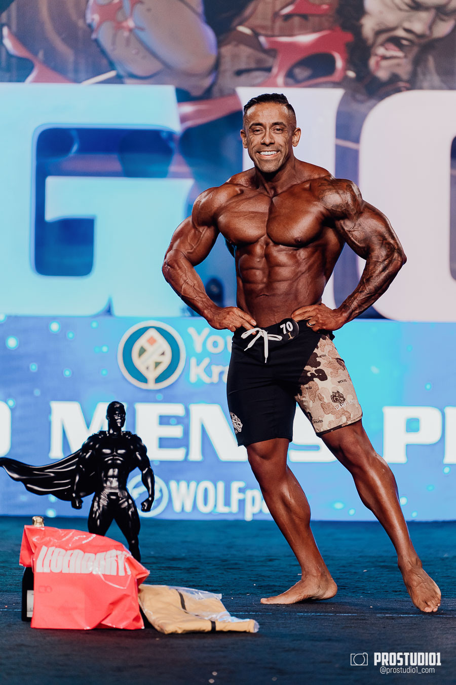 MEN’S FINAL IFBB PRO MASTERS. Photo & Video Production Studio #1
