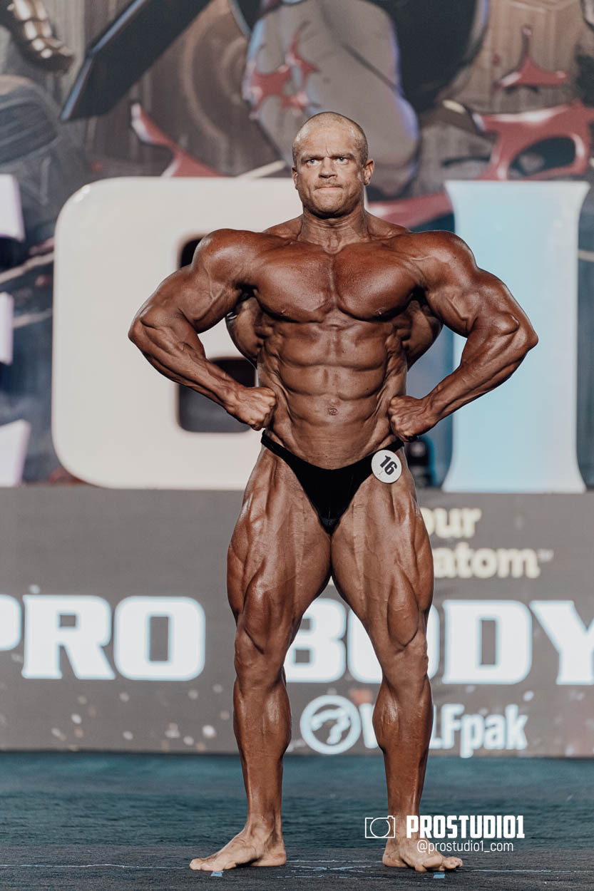 PRO MEN’S BODYBUILDING LEGION SPORTS FEST. Photo & Video Production Studio #1