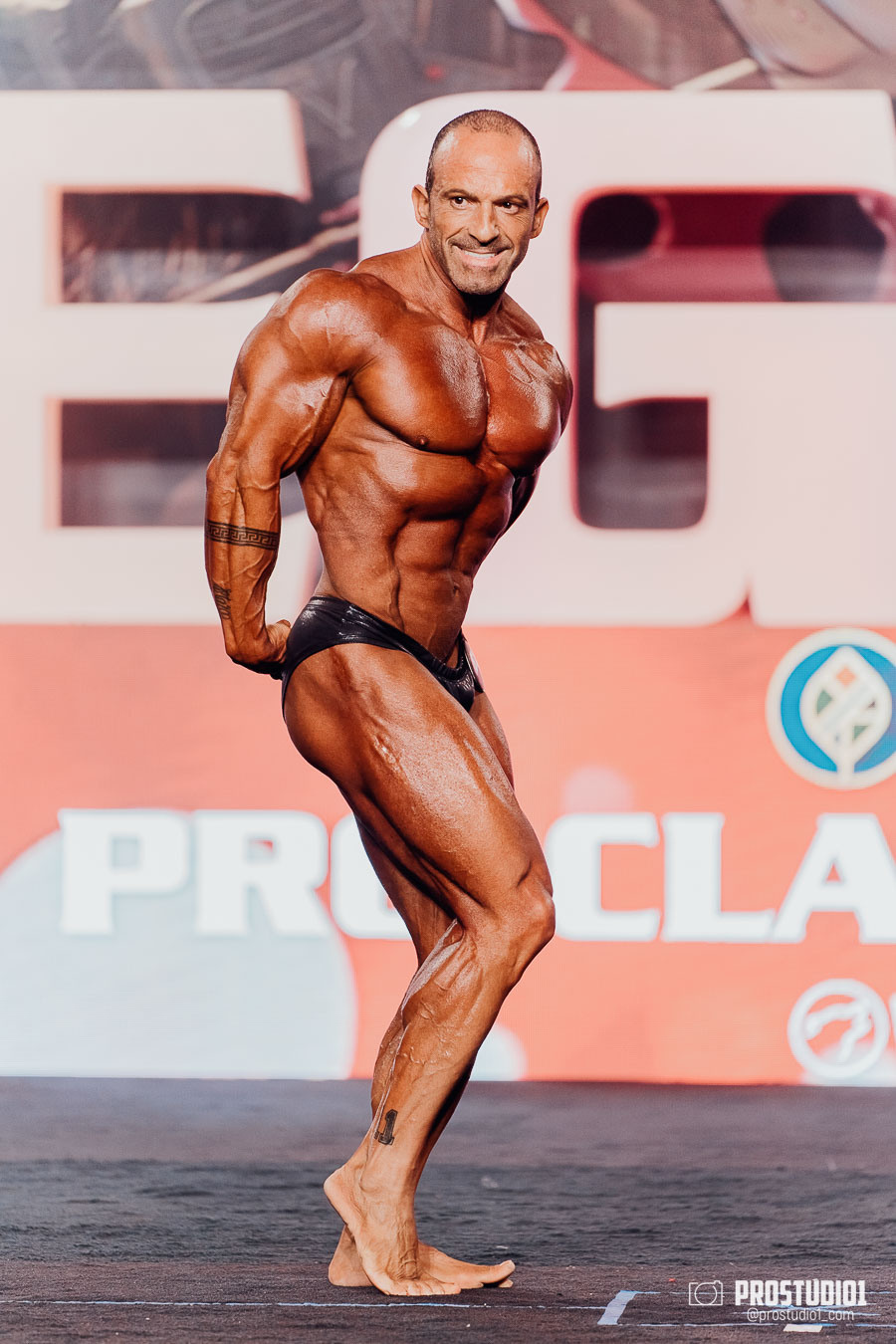 MEN’S FINAL IFBB PRO MASTERS. Photo & Video Production Studio #1