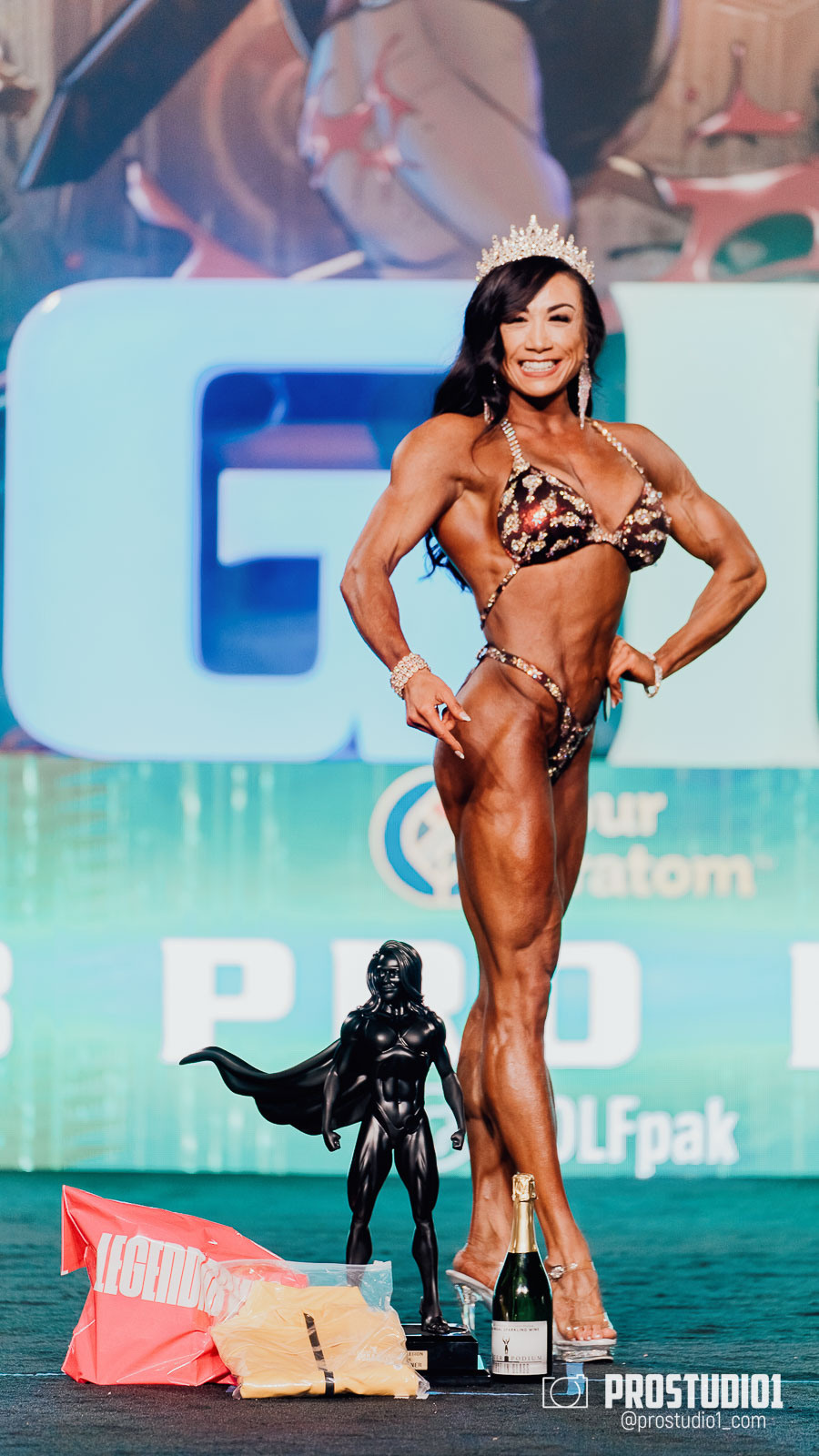 WOMEN’S FINAL IFBB PRO MASTERS. Photo & Video Production Studio #1