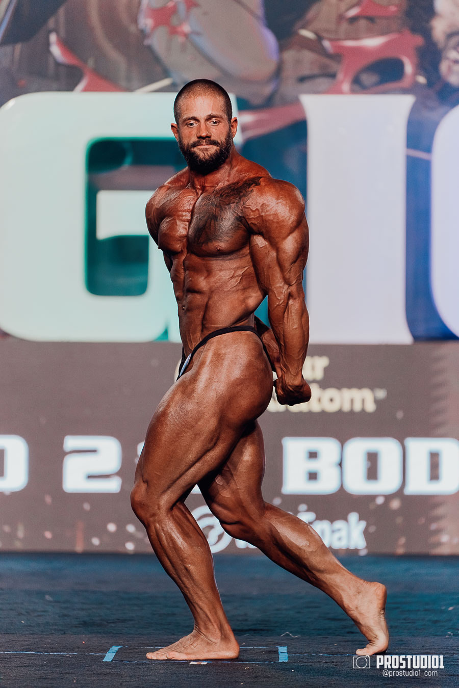 MEN’S FINAL IFBB PRO MASTERS. Photo & Video Production Studio #1