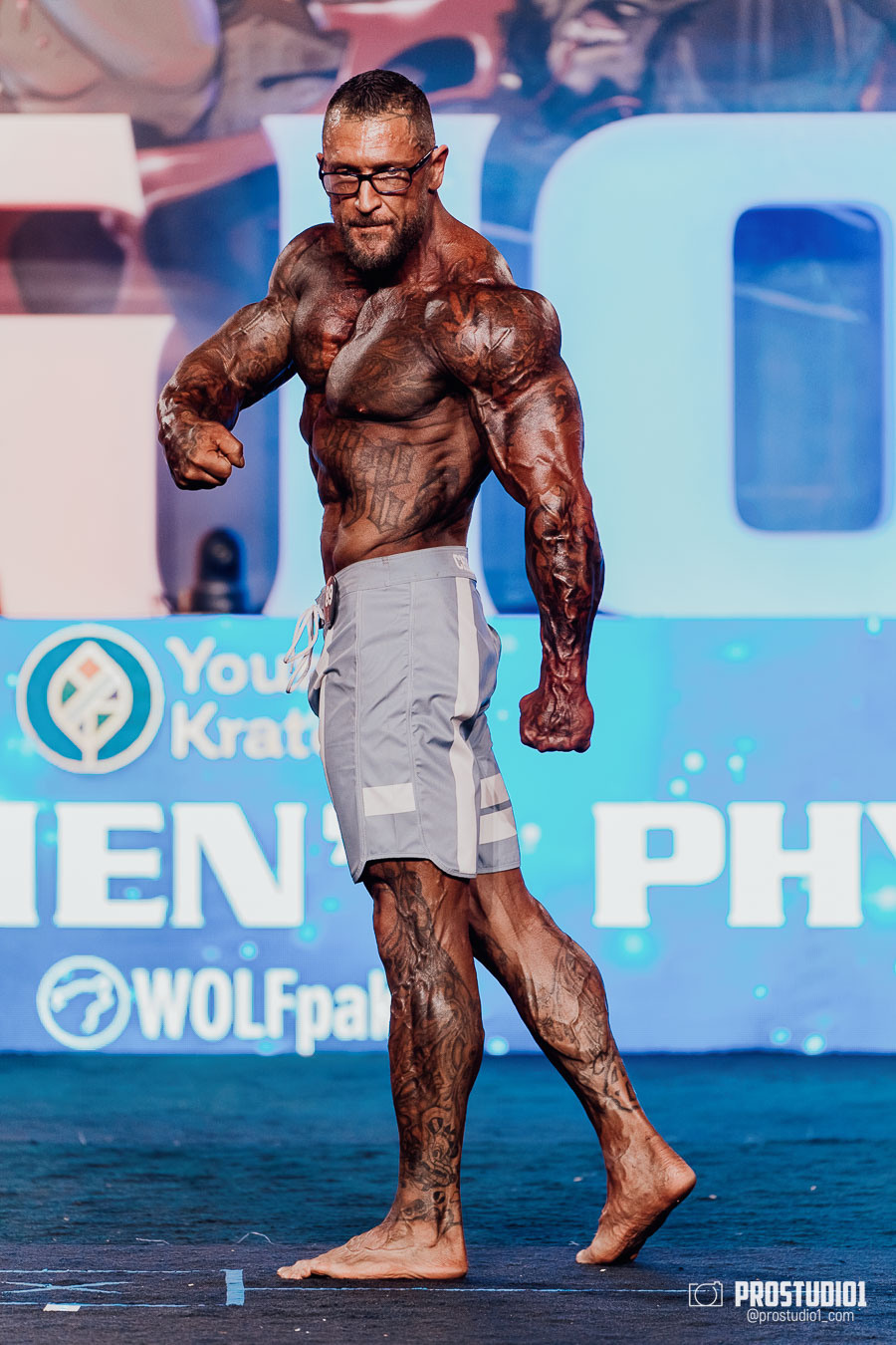 MEN’S FINAL IFBB PRO MASTERS. Photo & Video Production Studio #1