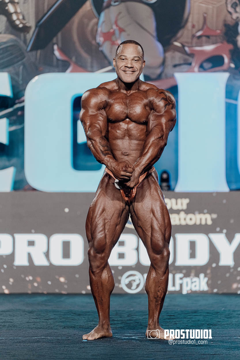 PRO MEN’S BODYBUILDING LEGION SPORTS FEST. Photo & Video Production Studio #1