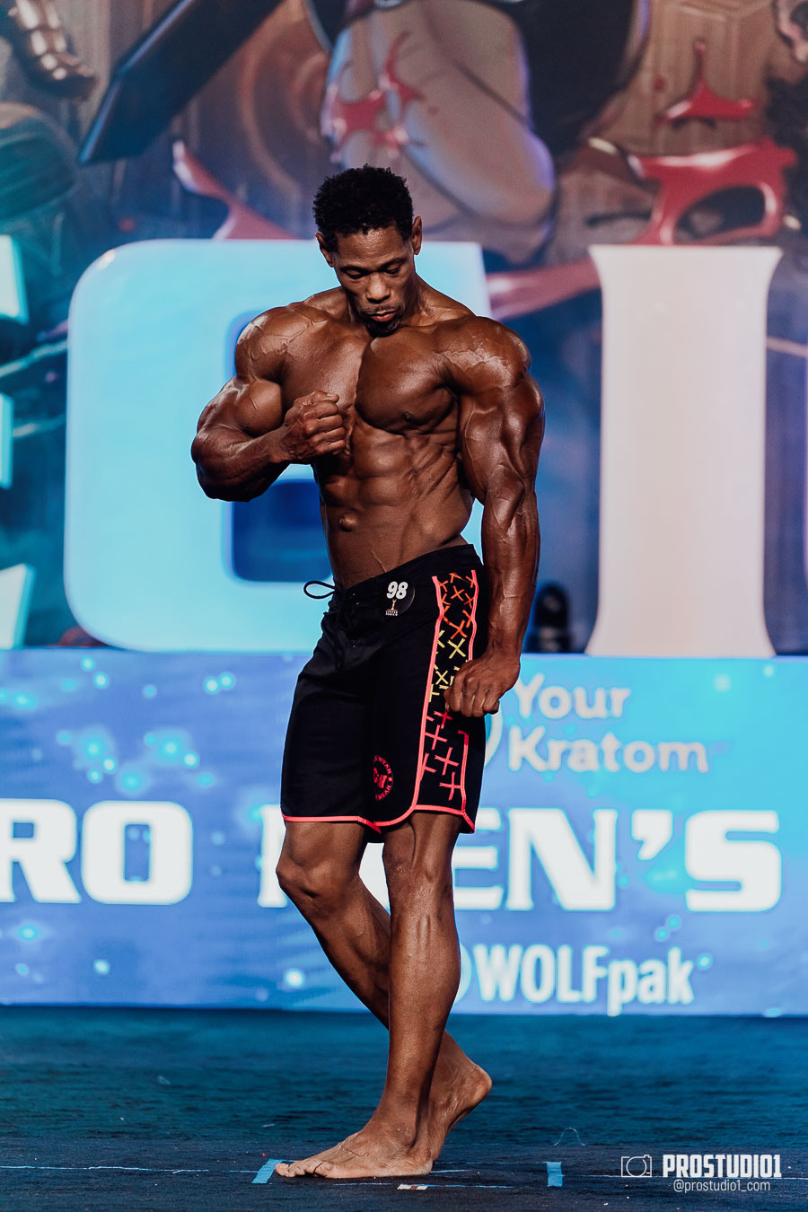 MEN’S FINAL IFBB PRO MASTERS. Photo & Video Production Studio #1