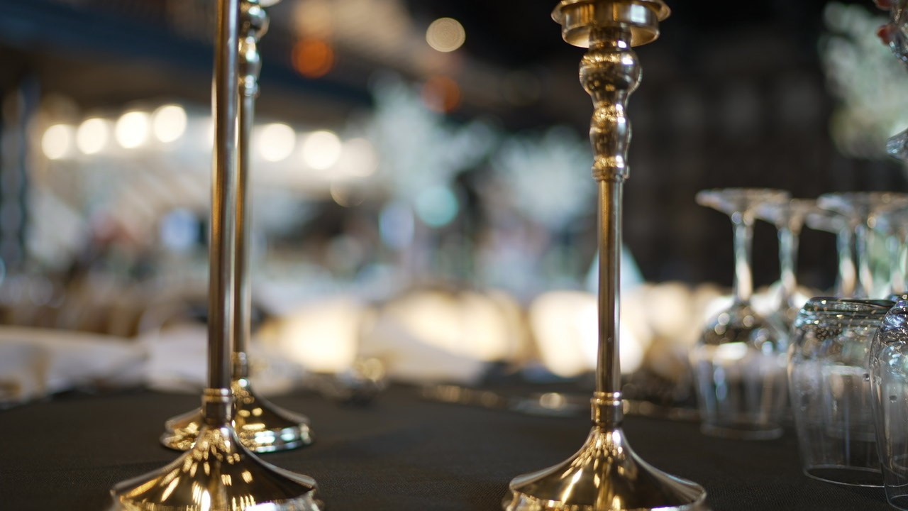 VIA / BASICO. Wedding and events photographers Studio Shalom