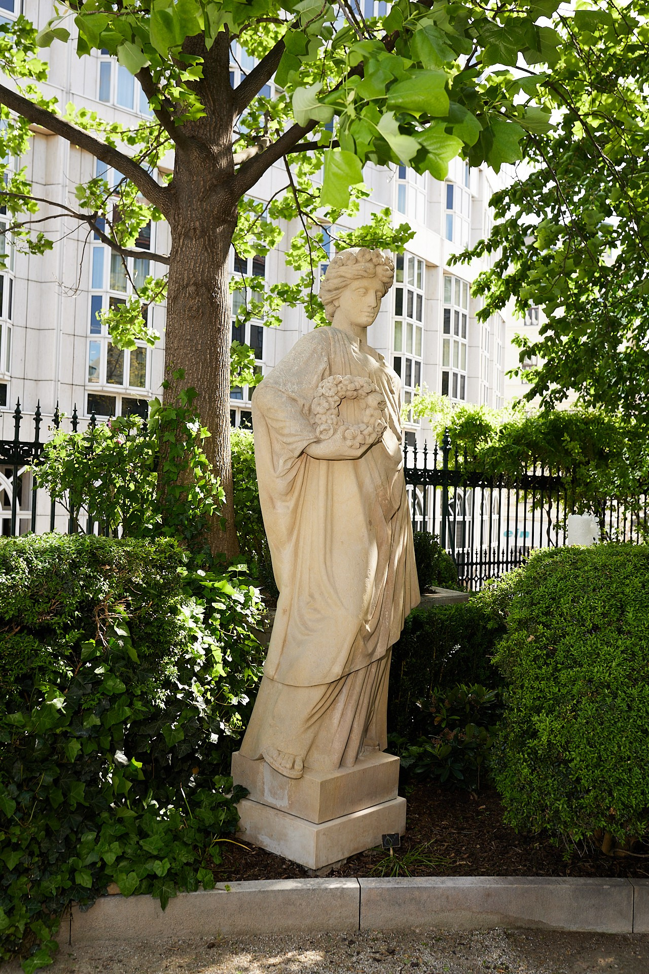 Austria. Switzerland-Austria-Croatia-Montenegro wedding photographer and videographer Yannia weddings