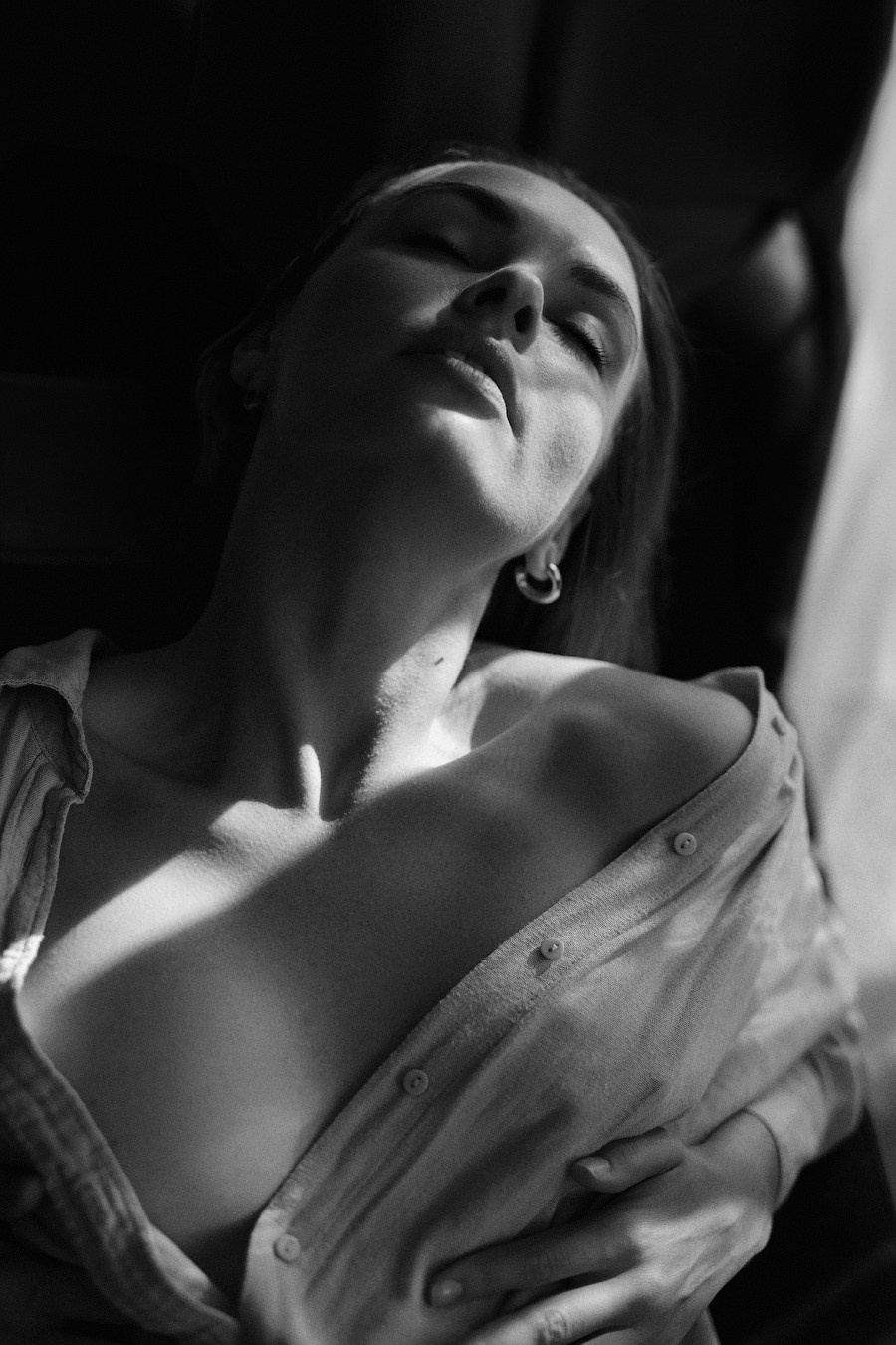 Emilia. Sesja w domu i ogrodzie. Fotograf w Krakowie i Europie