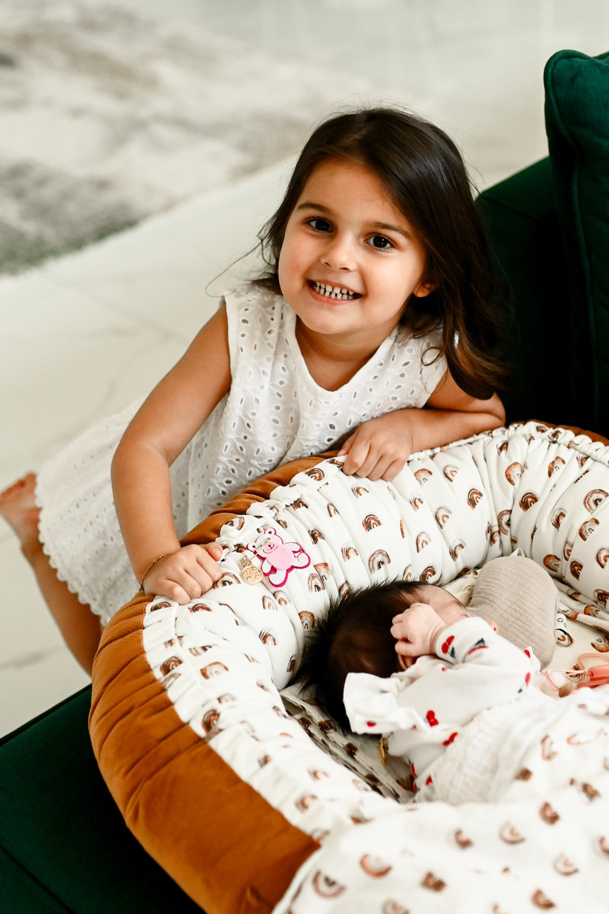 Home Family Photoshoot. WELCOME