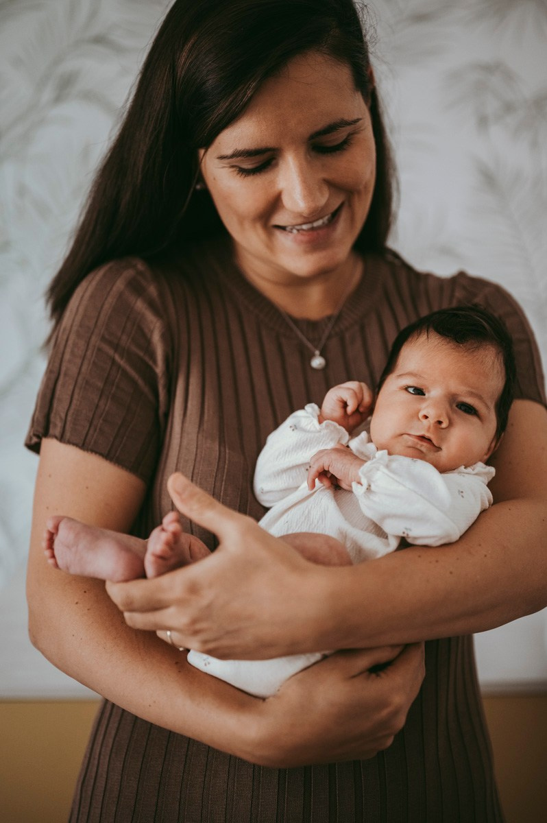 Katarina, Dejan, Petra i Julija / porodicno fotografisanje kod kuce. Deciji i porodicni fotograf u Beogradu Oksana Skendzic