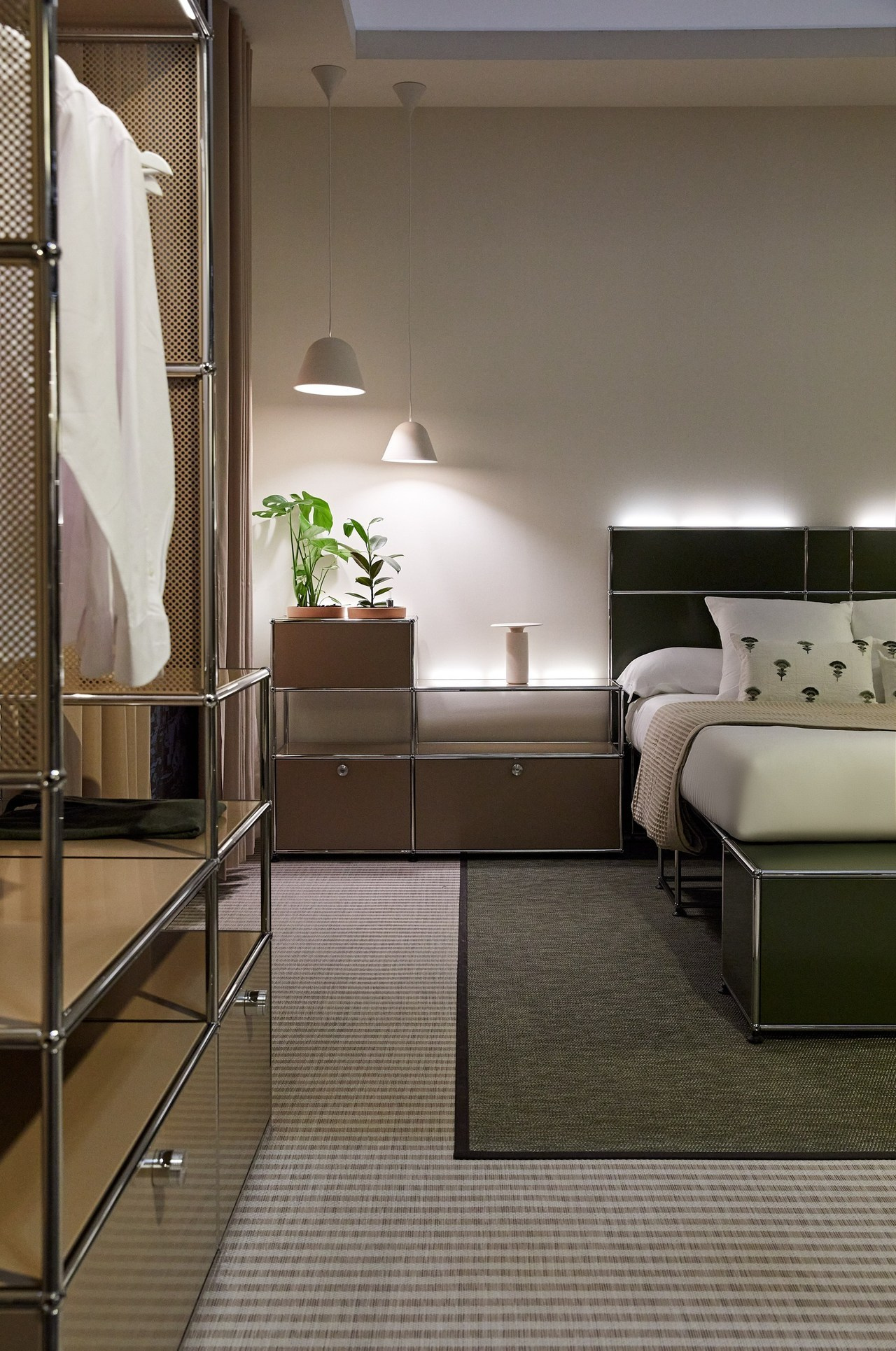 Reviews. Fashion and backstage photographer in Madrid, Vladimir Denisov