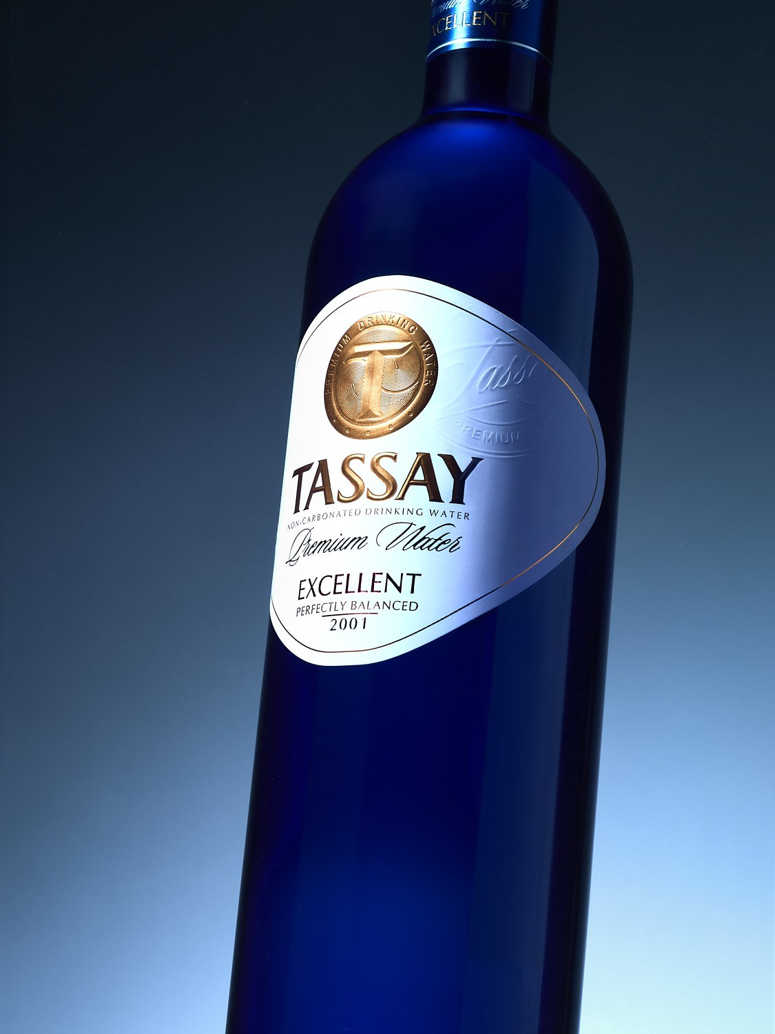 Бутылки. Предметная фотосъемка в Алматы. Студия фото и видео съемки товаров