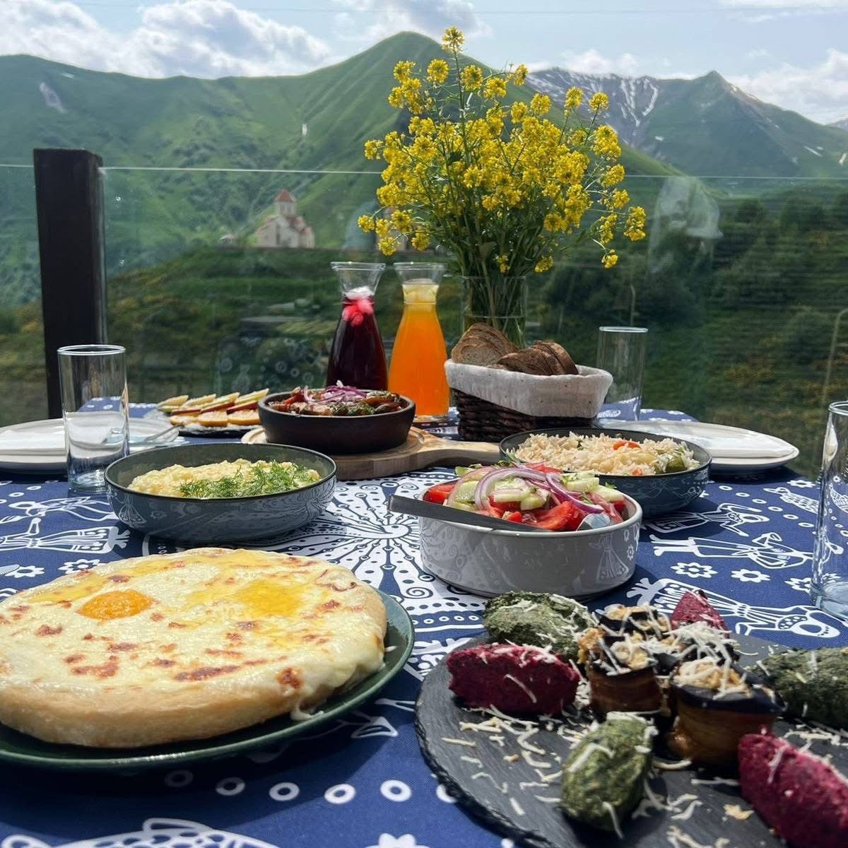 Roshe Gudauri. Главная